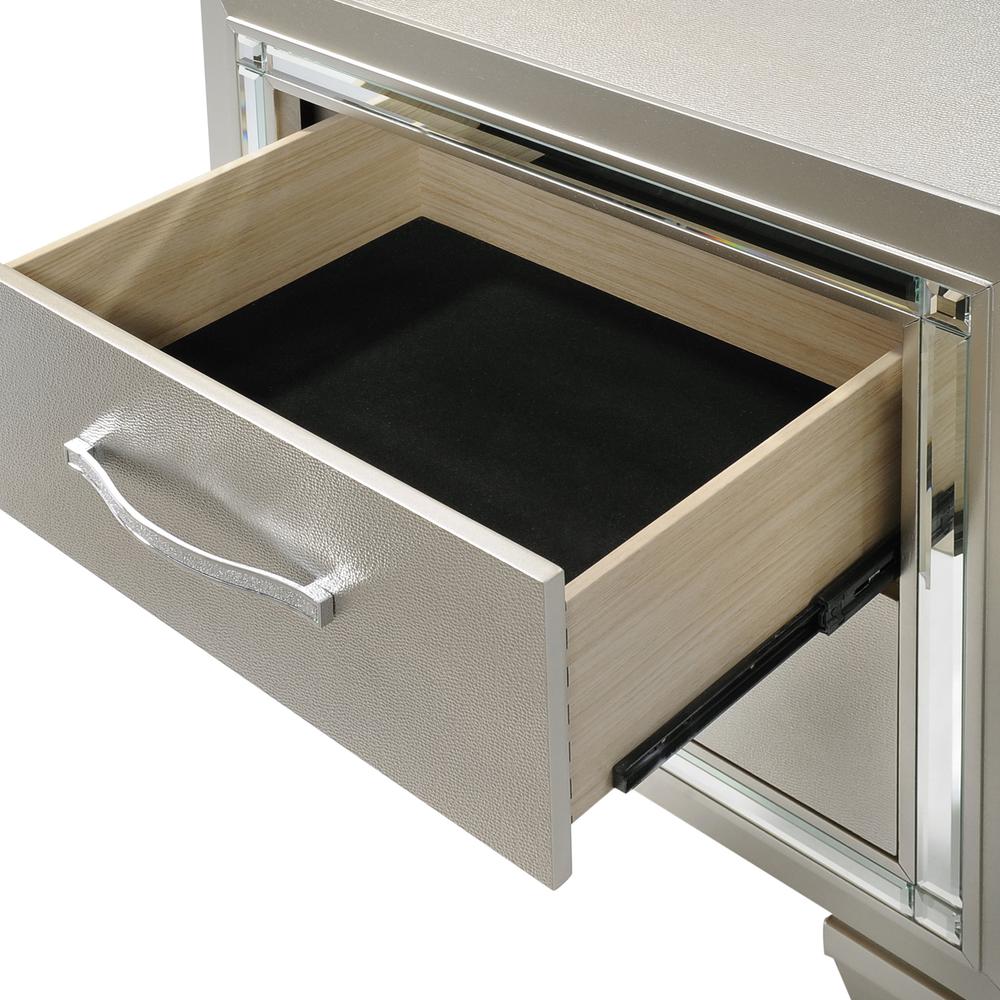 Glamour Youth Twin Platform Bed. Picture 11