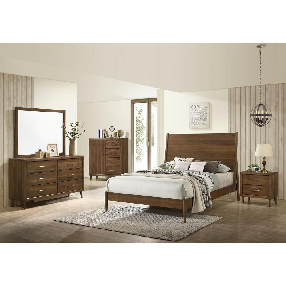 Zuma Queen Panel 3PC Bedroom Set in Walnut. Picture 2