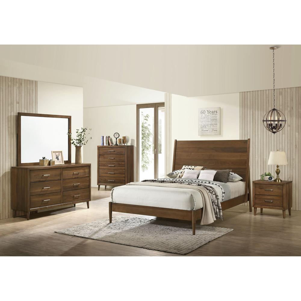 Zuma Queen Panel 5PC Bedroom Set in Walnut. Picture 2
