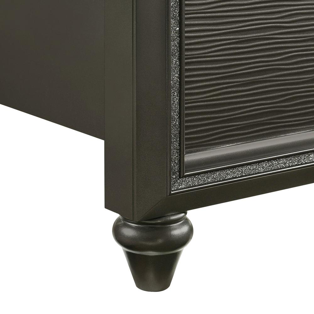 Faris King Panel 3PC Bedroom Set in Black. Picture 9