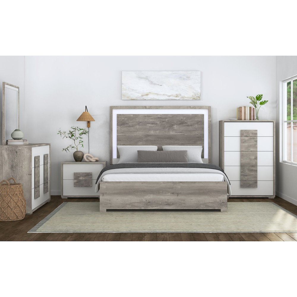 San Matteo Queen 5PC Bedroom Set with LED in Dual Tone. Picture 11