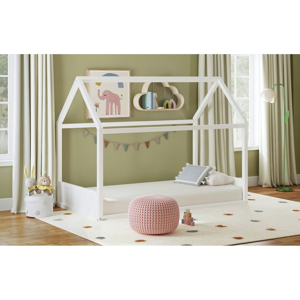 Santino Twin Montessori Bed in White. Picture 1