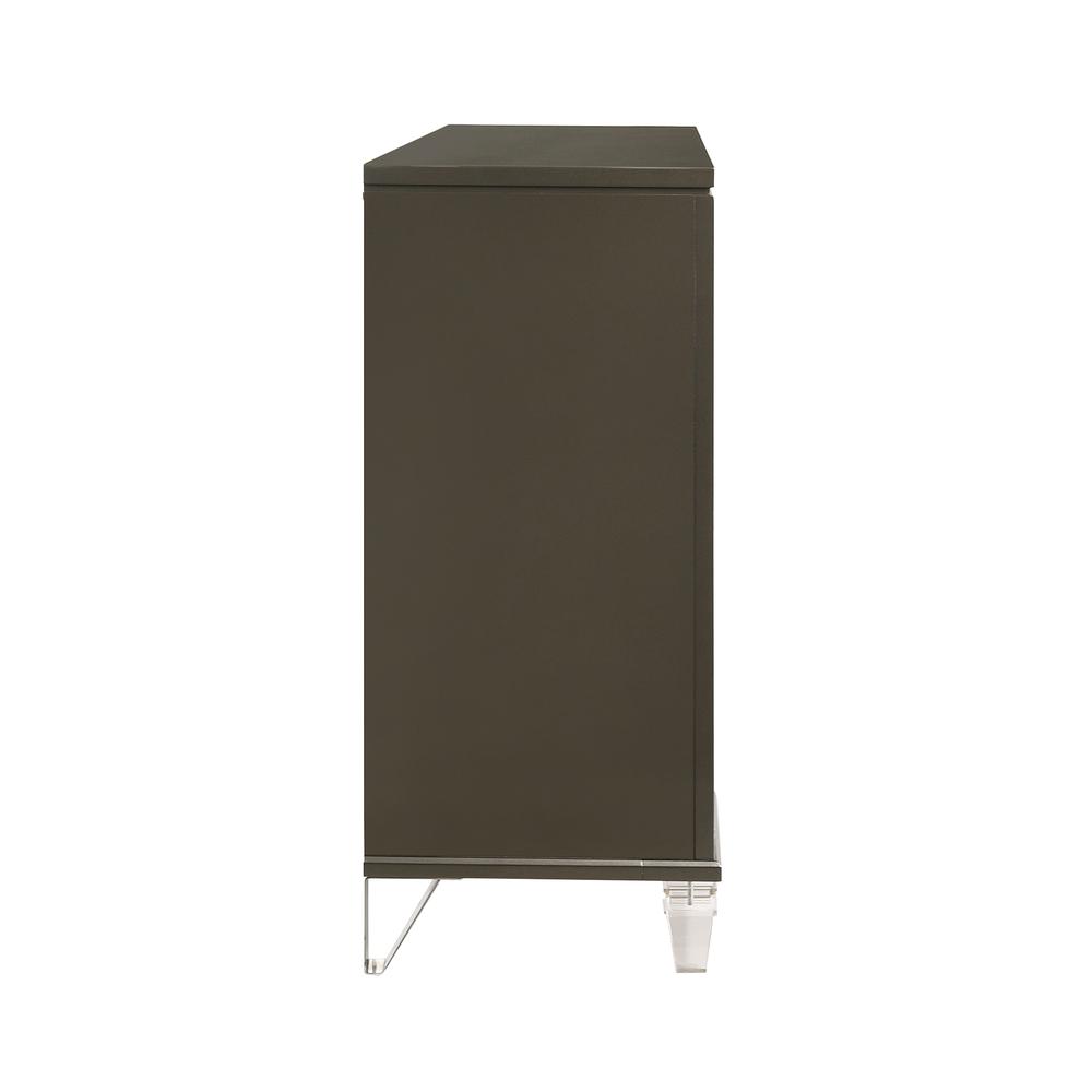 Charlotte 6-Drawer Dresser. Picture 18