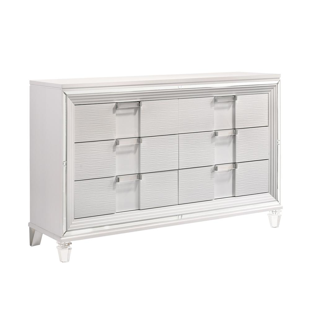 Picket House Furnishings Charlotte 6-Drawer Dresser in White. Picture 2