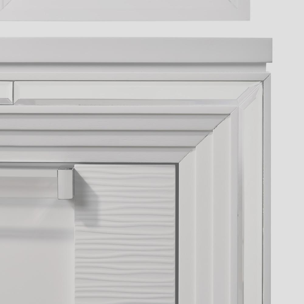 Charlotte Vanity Set with USB in White. Picture 10