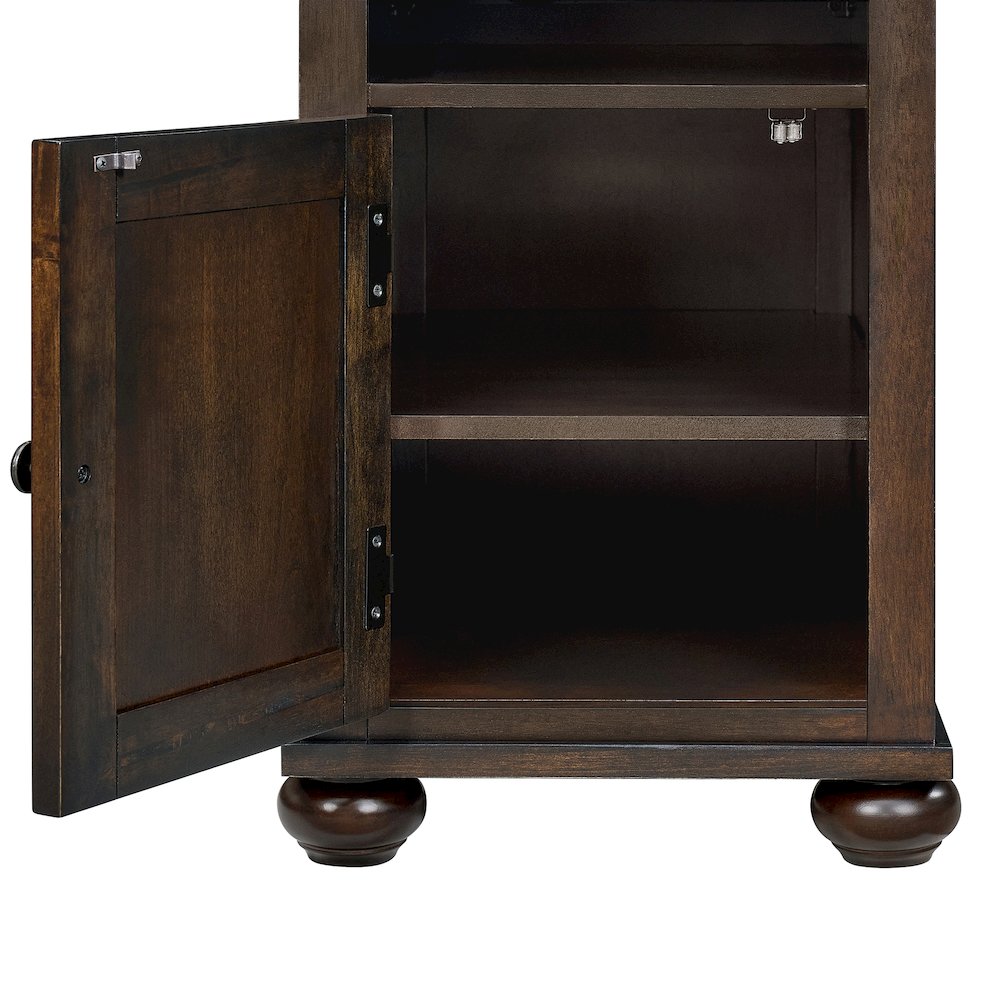 Wagner Chairside Table with USB in Cherry. Picture 6