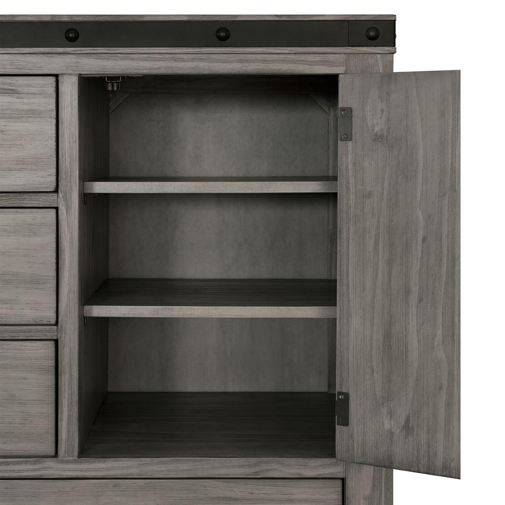 Montauk Door Chest. Picture 9