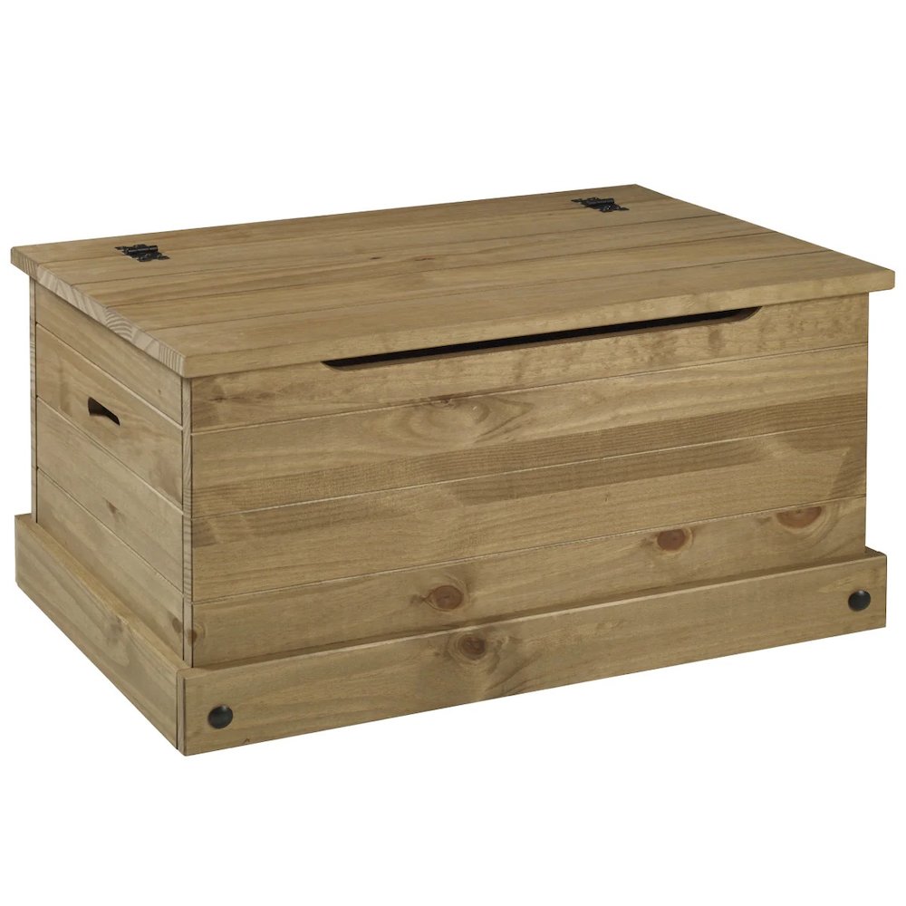 Wood Storage Trunk in Corona Brown. Picture 1