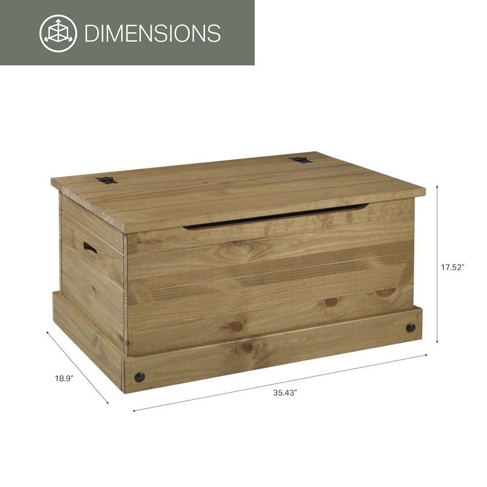 Wood Storage Trunk in Corona Brown. Picture 4