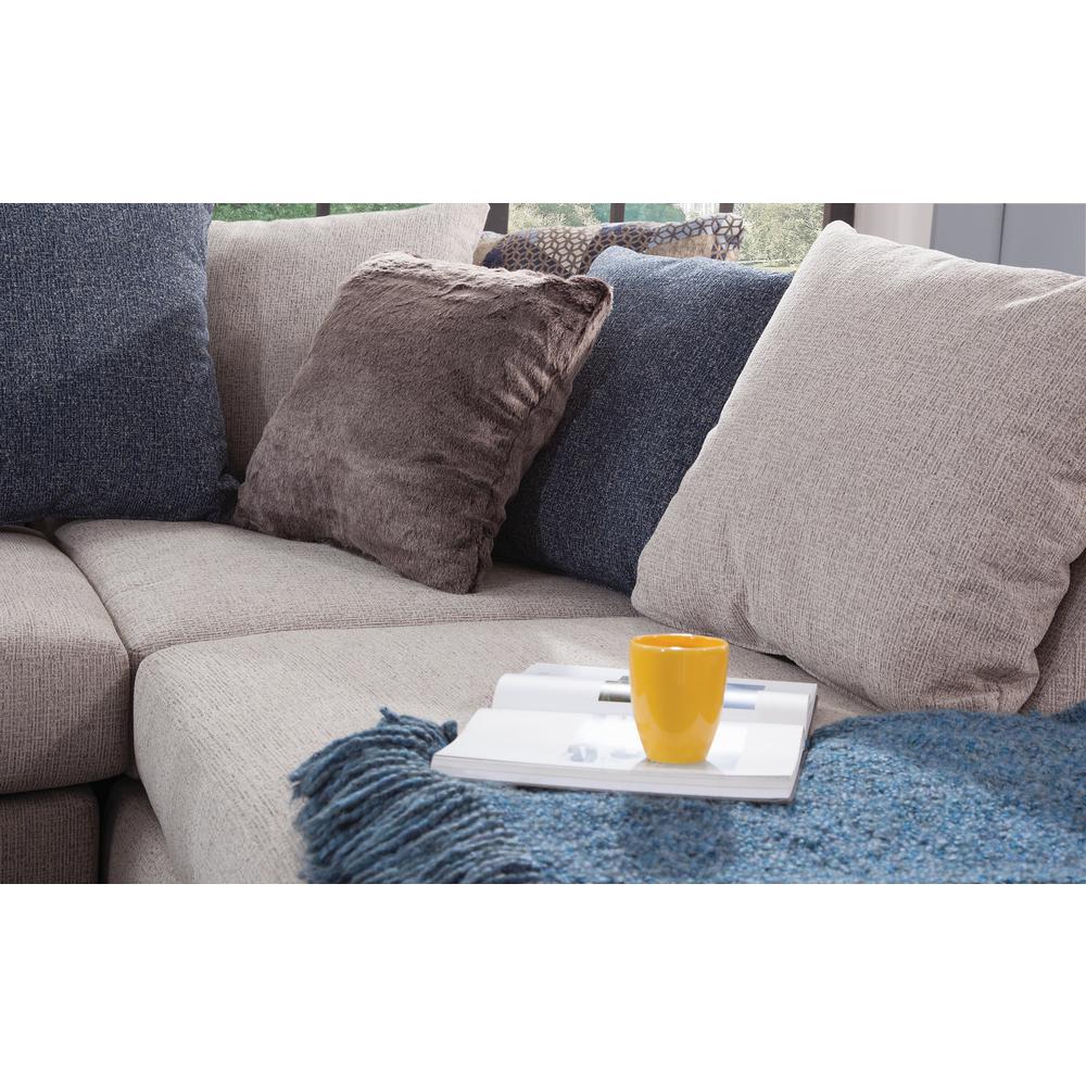 American Furniture L Shaped Sectional Sofa with 9 Loose Back Pillows and 2 Accent Pillows. Picture 7