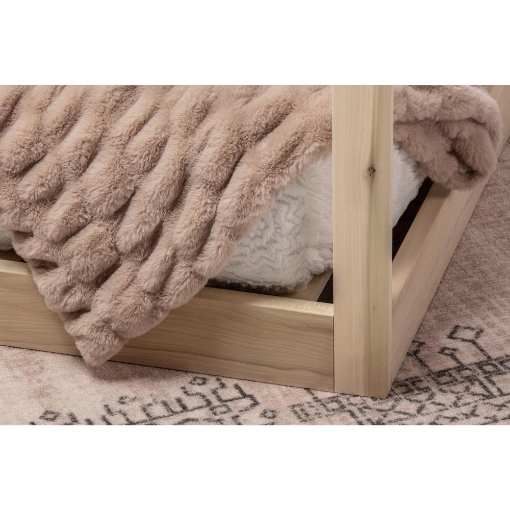 American Furniture Classics Queen Size House Bed. Picture 6