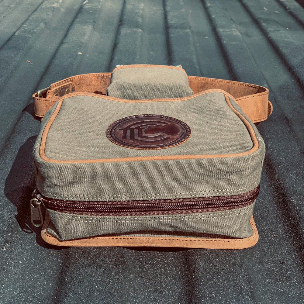 Canvas and Leather Skeet Pouch. Picture 5