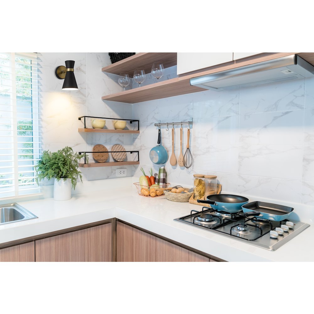 Z-Lite 1 Light Wall Sconce. Picture 6