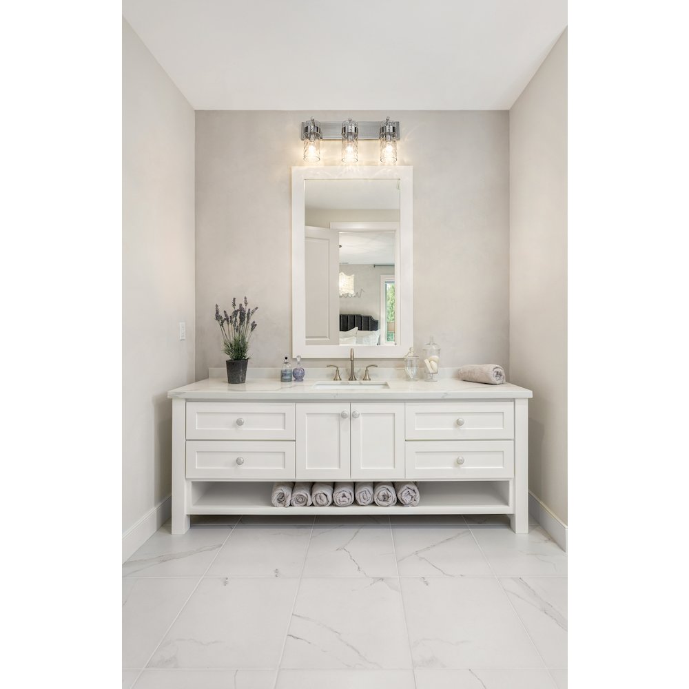 Z-Lite 3 Light Vanity. Picture 7