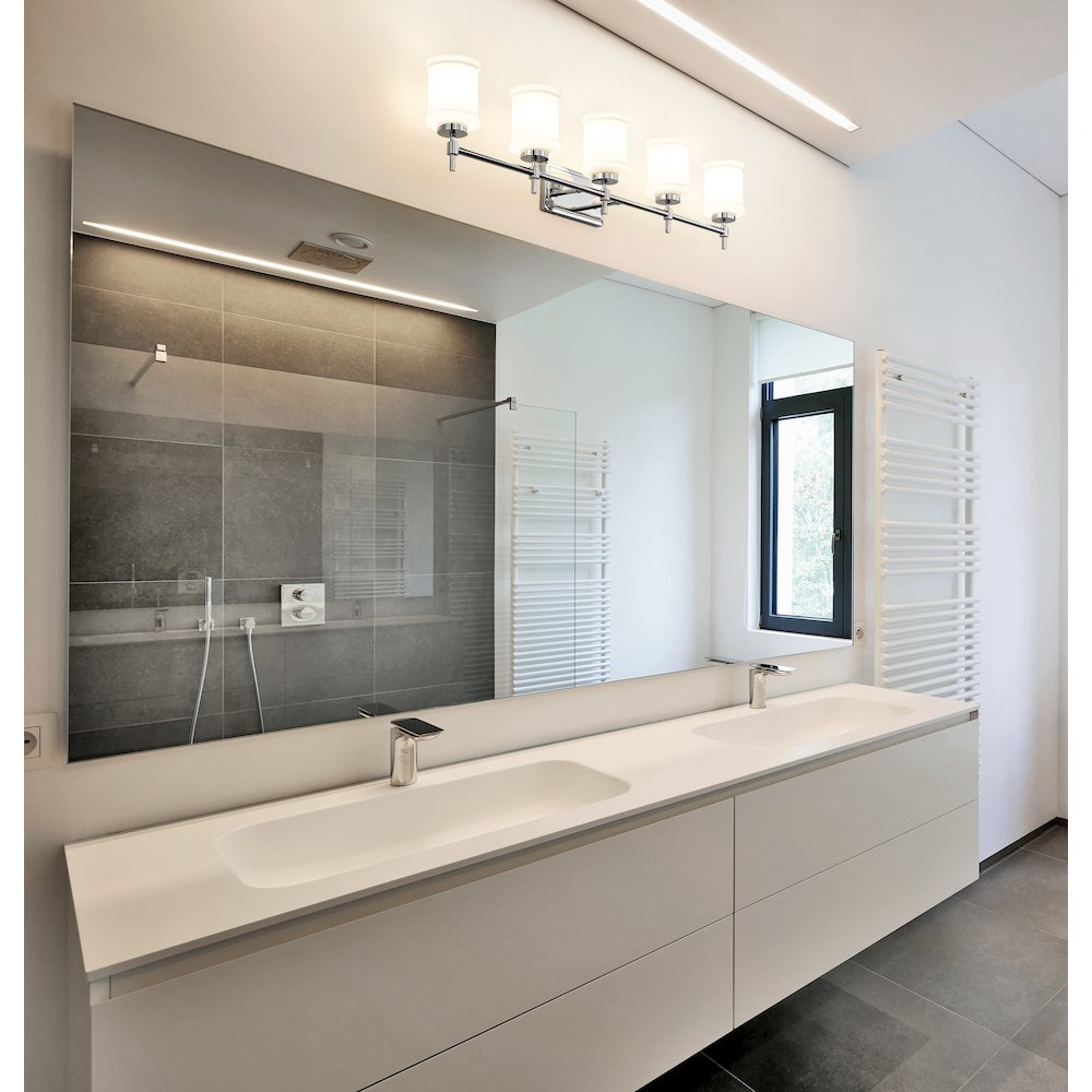 Z-Lite 5 Light Vanity. Picture 7