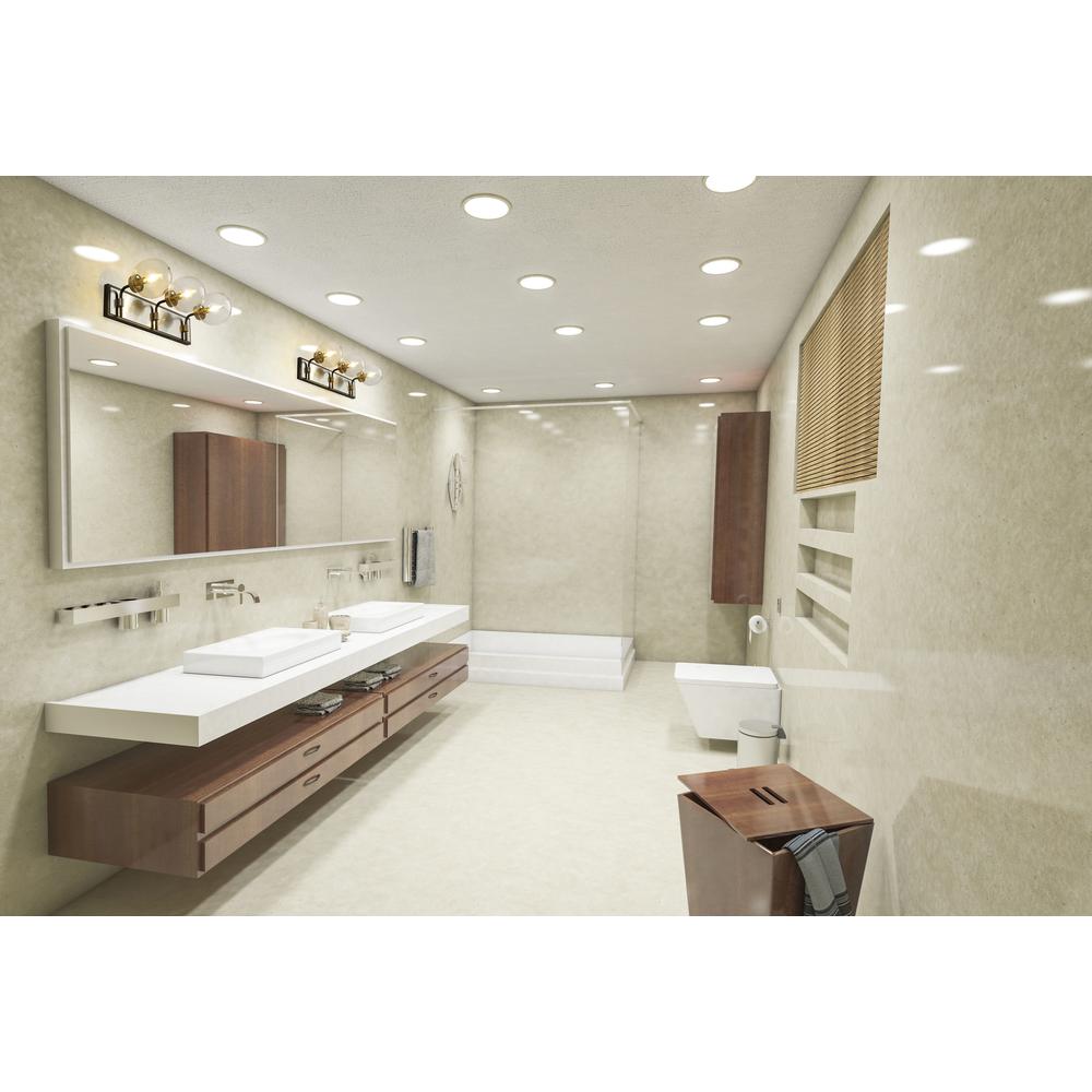 3 Light Vanity. Picture 8