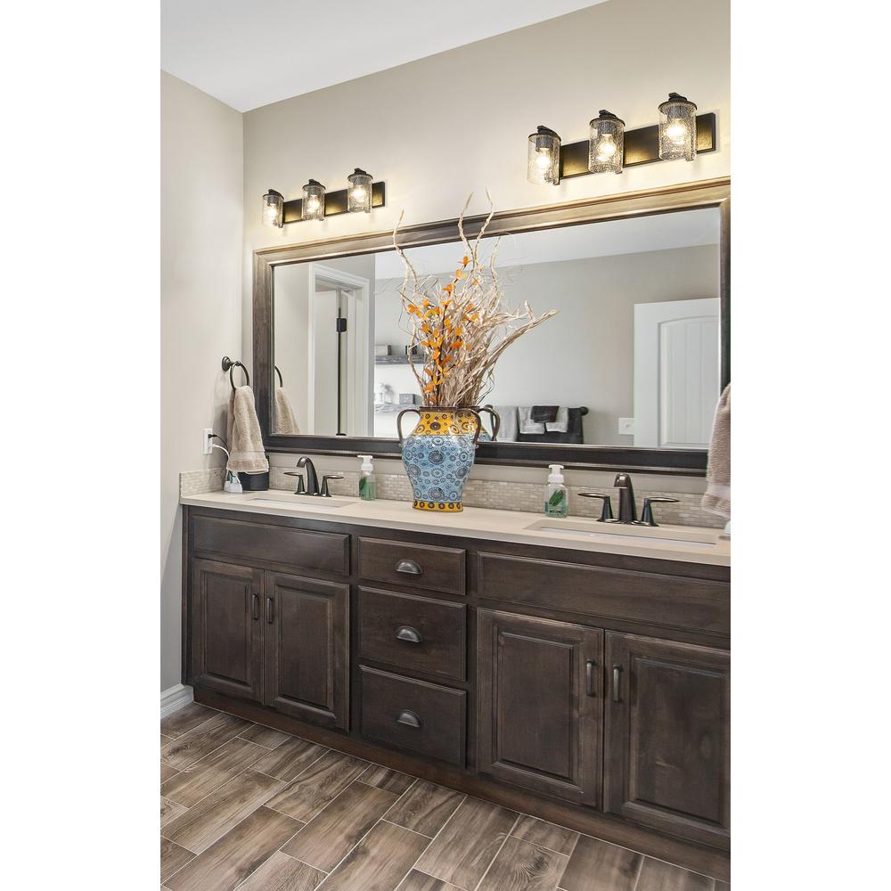 3 Light Vanity. Picture 8
