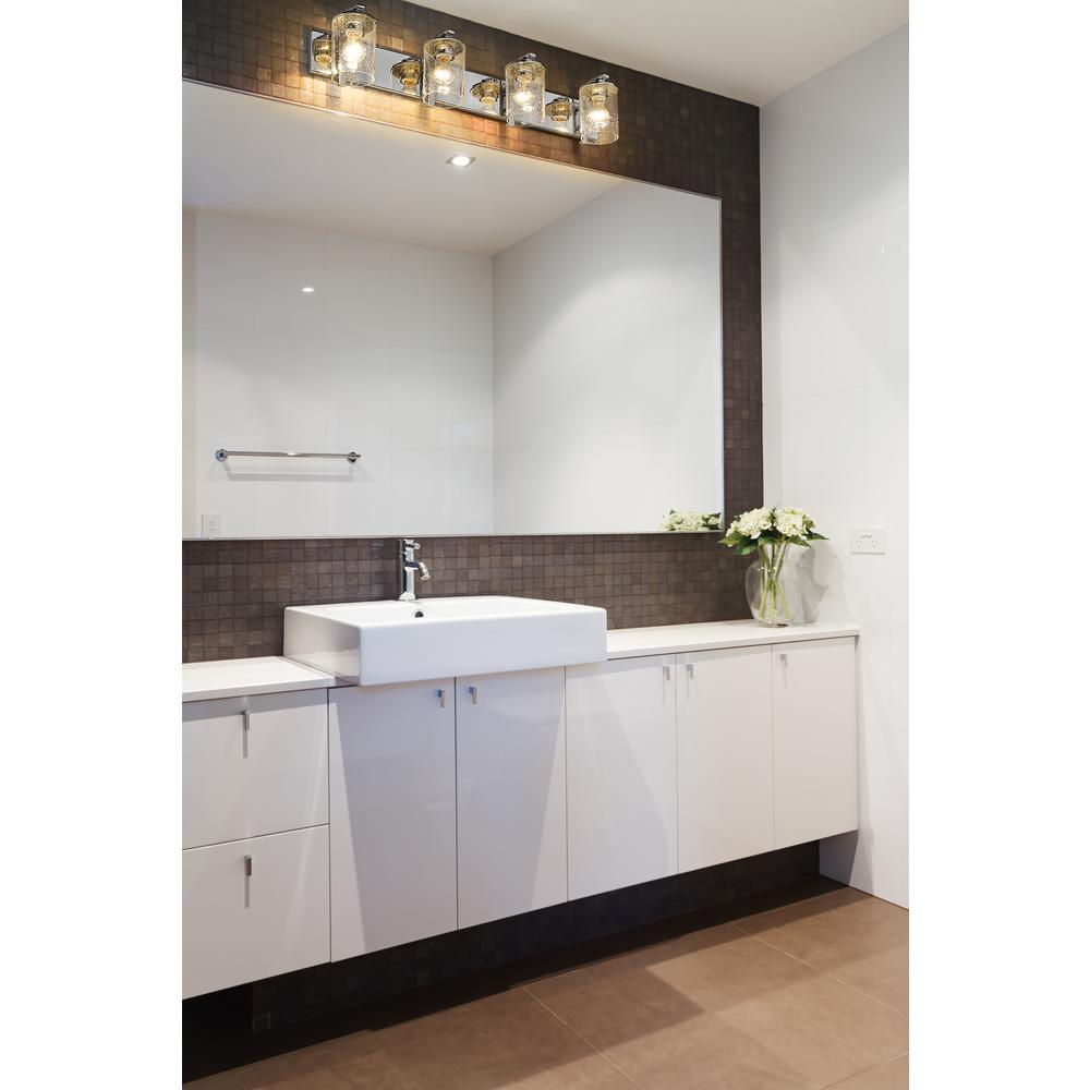 4 Light Vanity. Picture 7