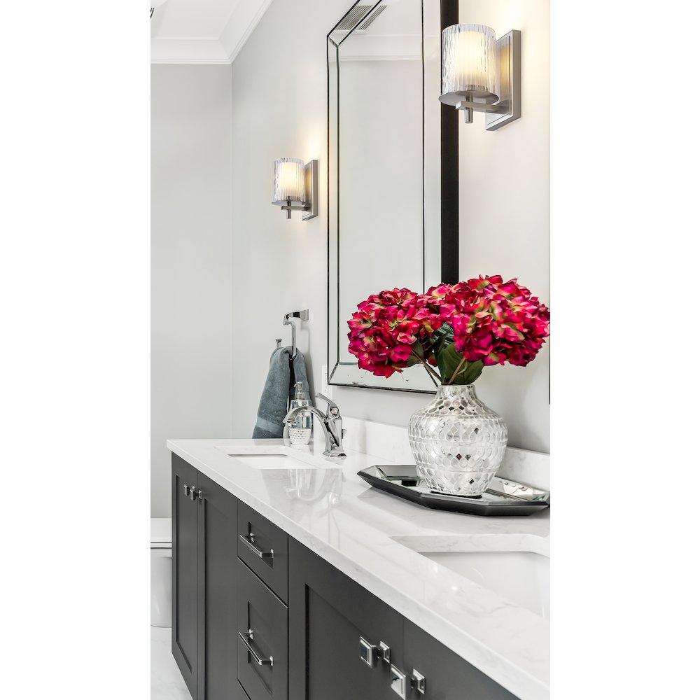 Z-Lite 1 Light Wall Sconce. Picture 6