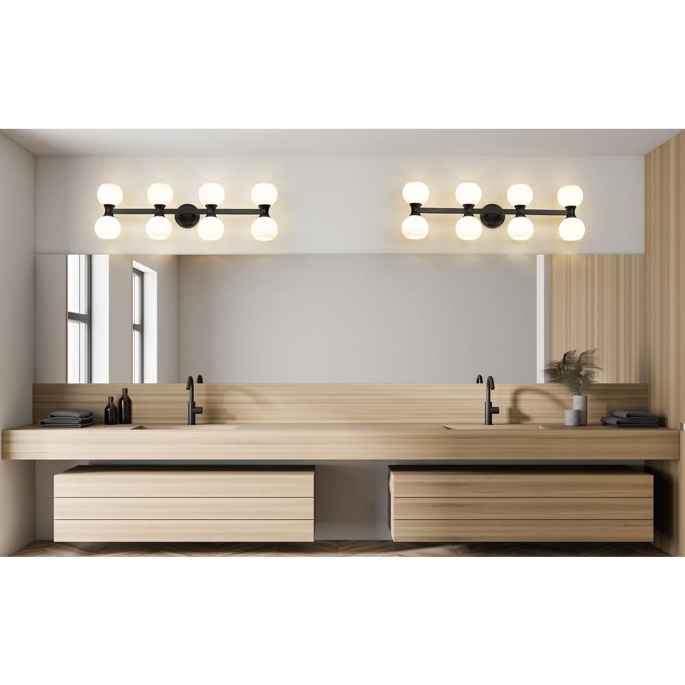 8 Light Vanity. Picture 7