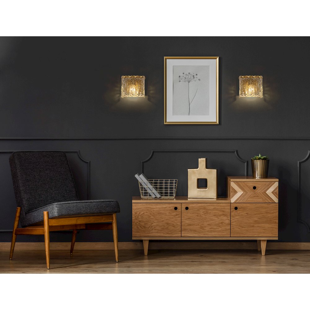 Z-Lite 1 Light Wall Sconce. Picture 6