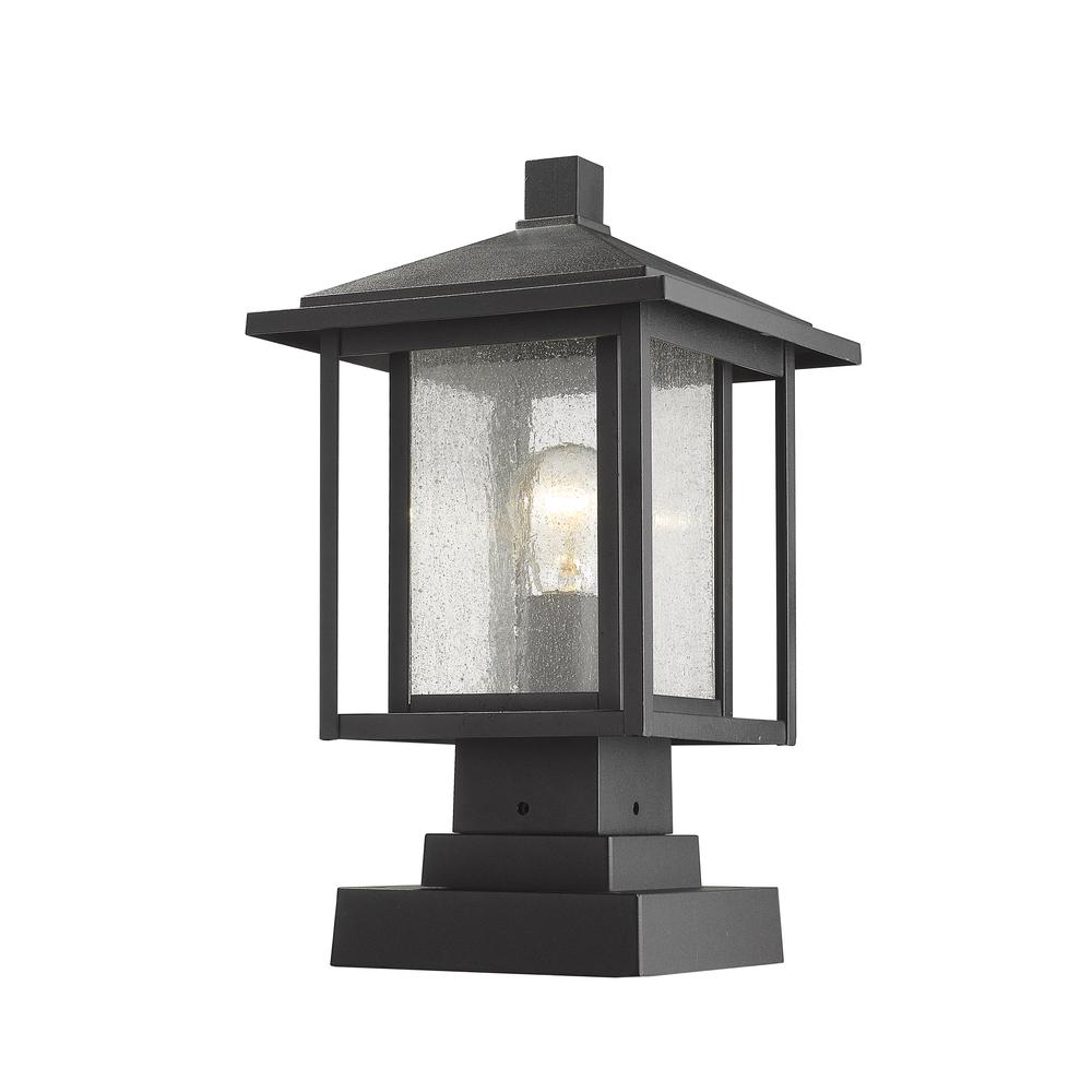 1 Light Outdoor Pier Mounted Fixture. Picture 2