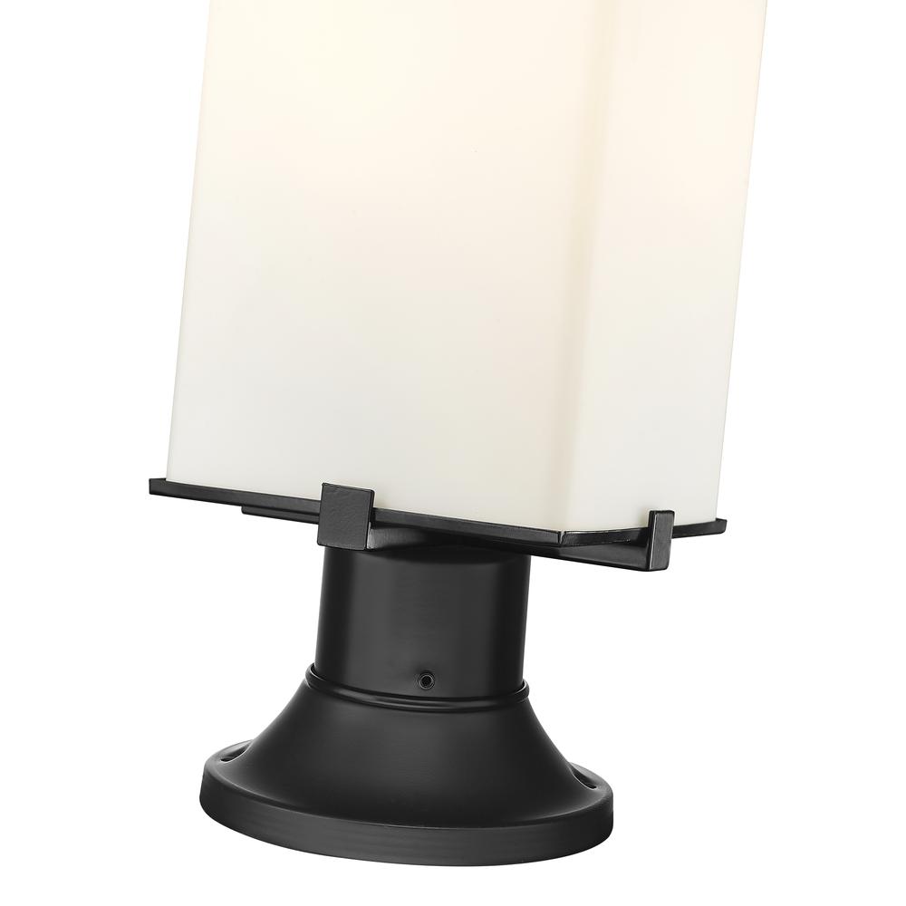 2 Light Outdoor Pier Mounted Fixture. Picture 4