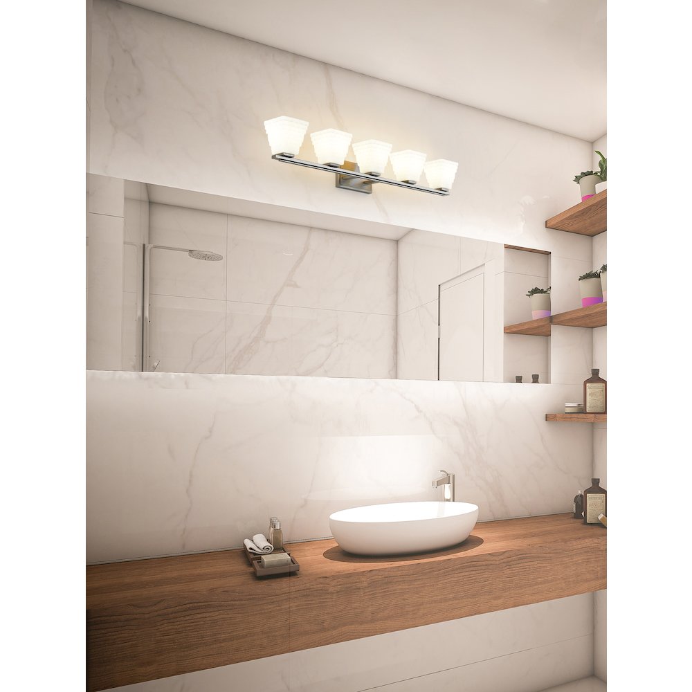 Z-Lite 5 Light Vanity. Picture 7