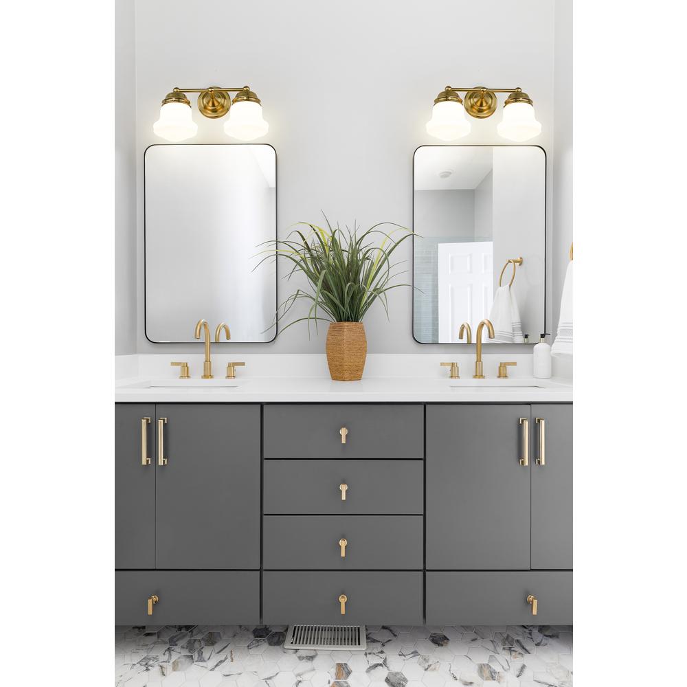 2 Light Vanity. Picture 8