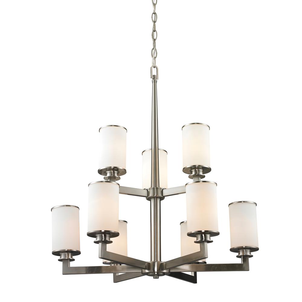 9 Light Chandelier. Picture 1