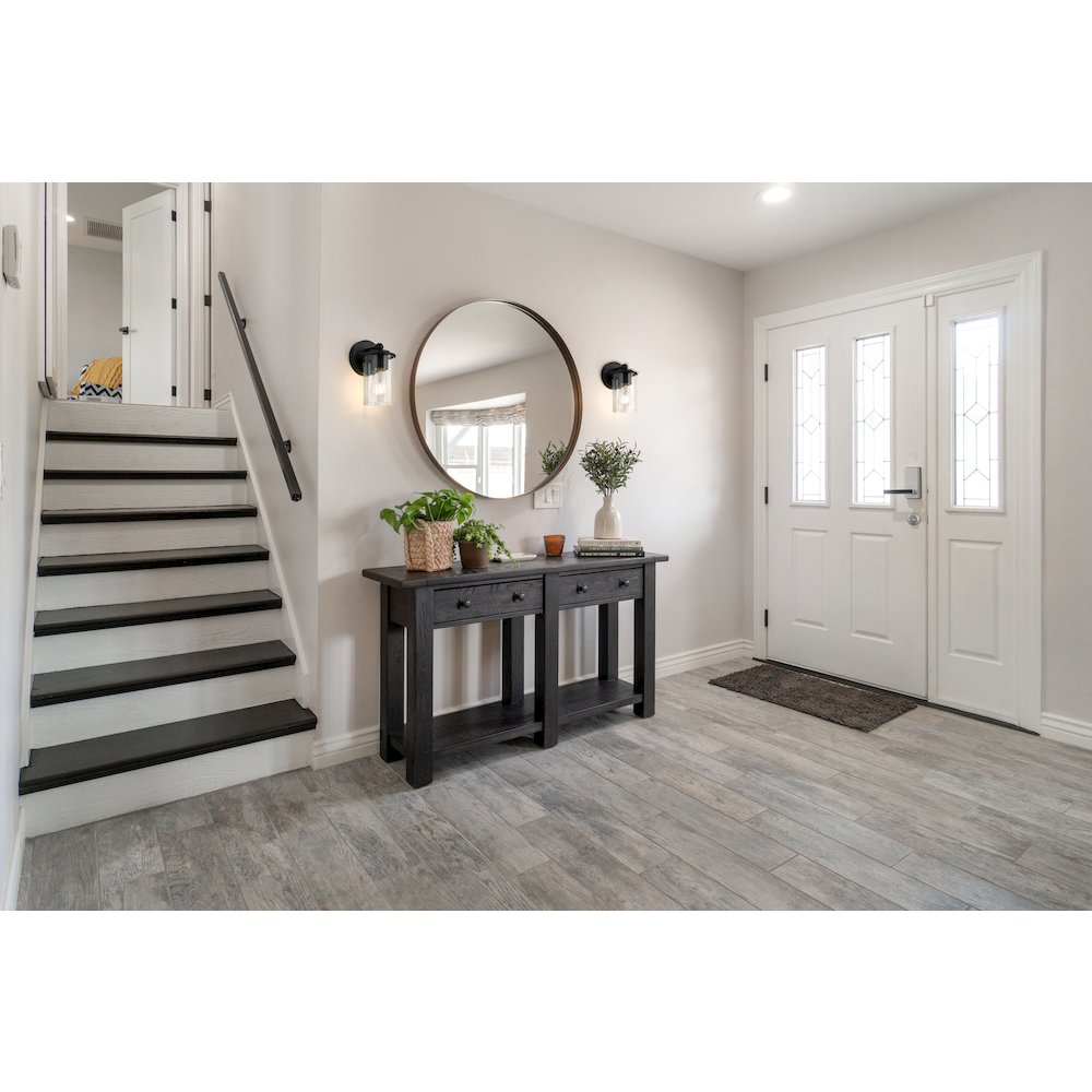 Z-Lite 1 Light Wall Sconce. Picture 6