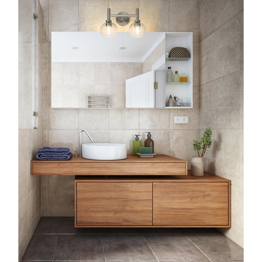 2 Light Vanity. Picture 8