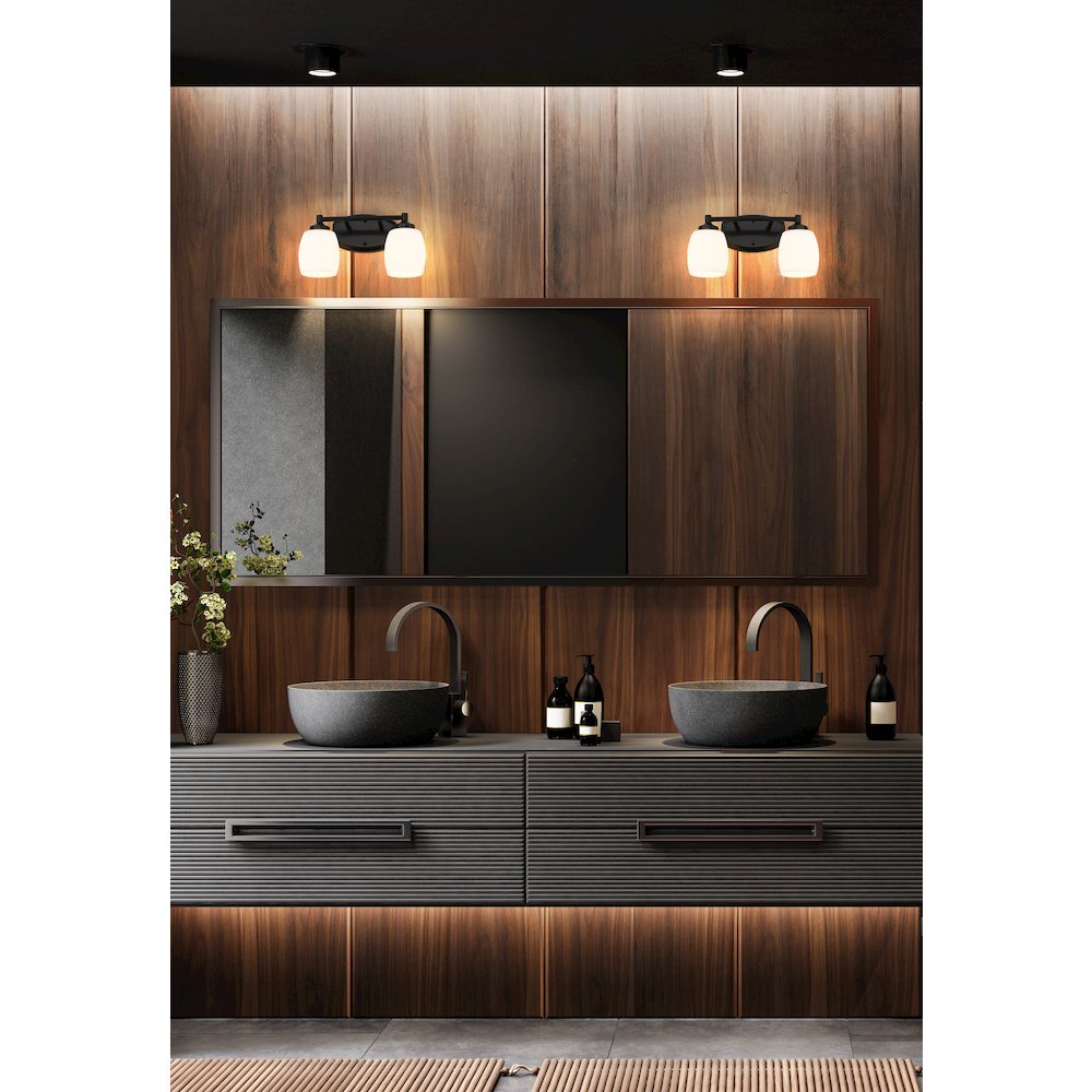 5 Light Vanity. Picture 2