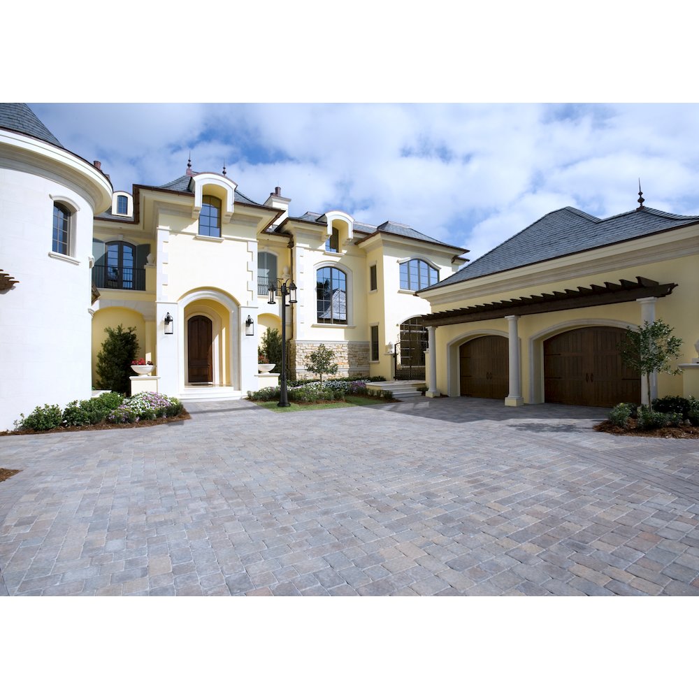 Z-Lite 3 Light Outdoor Post Mounted Fixture. Picture 4