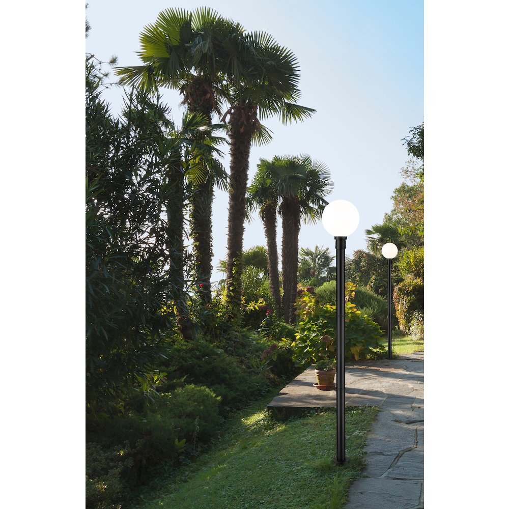 Z-Lite 1 Light Outdoor Post Mounted Fixture. Picture 6