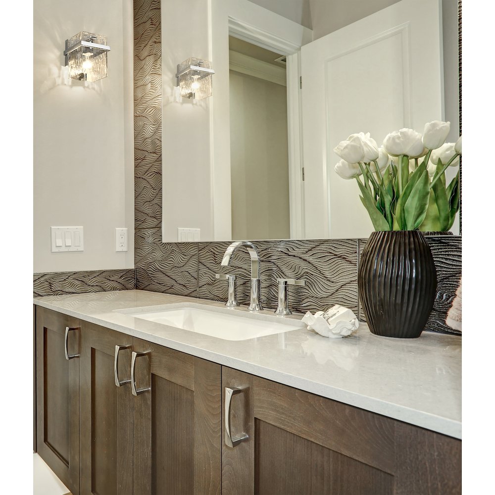 Z-Lite 1 Light Wall Sconce. Picture 7