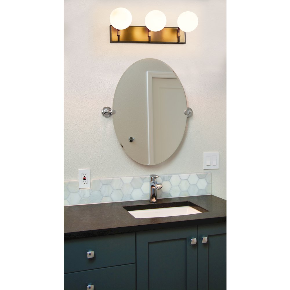 Z-Lite 3 Light Vanity. Picture 6
