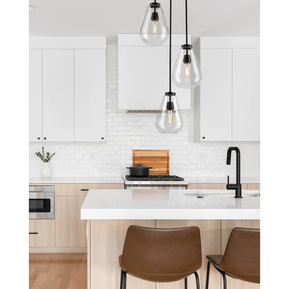Z-Lite 3 Light Chandelier. Picture 7
