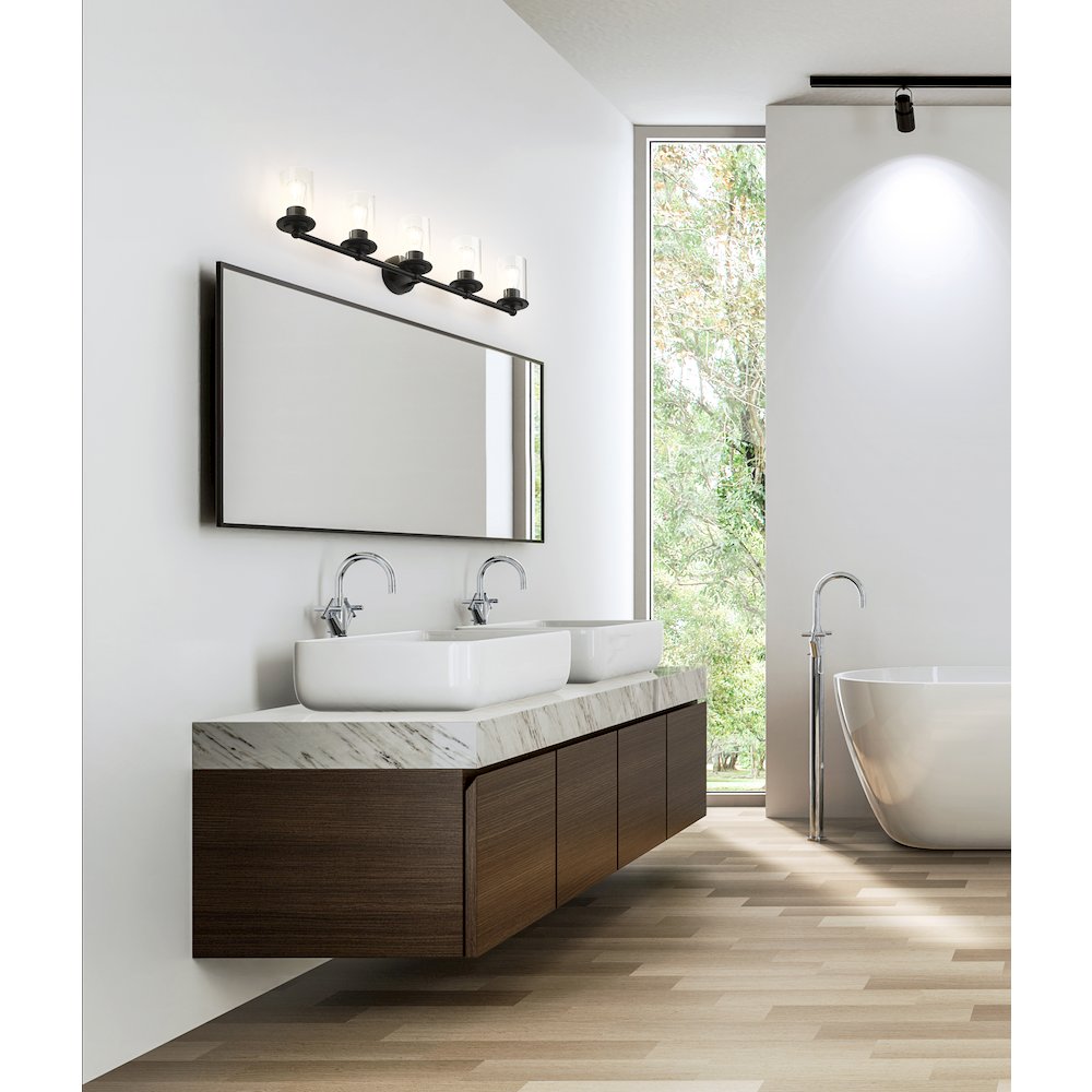Z-Lite 5 Light Vanity. Picture 6
