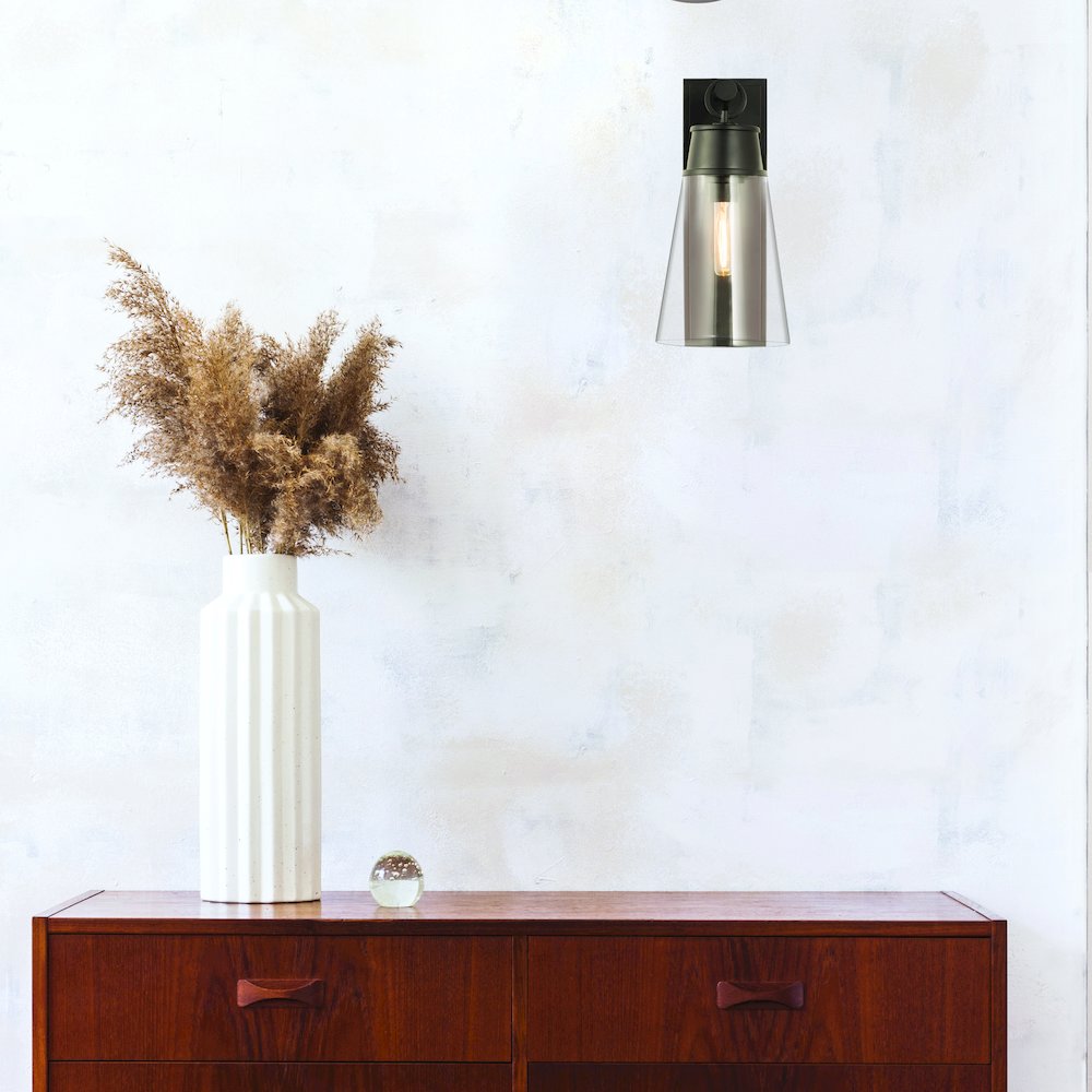 Z-Lite 1 Light Wall Sconce. Picture 7