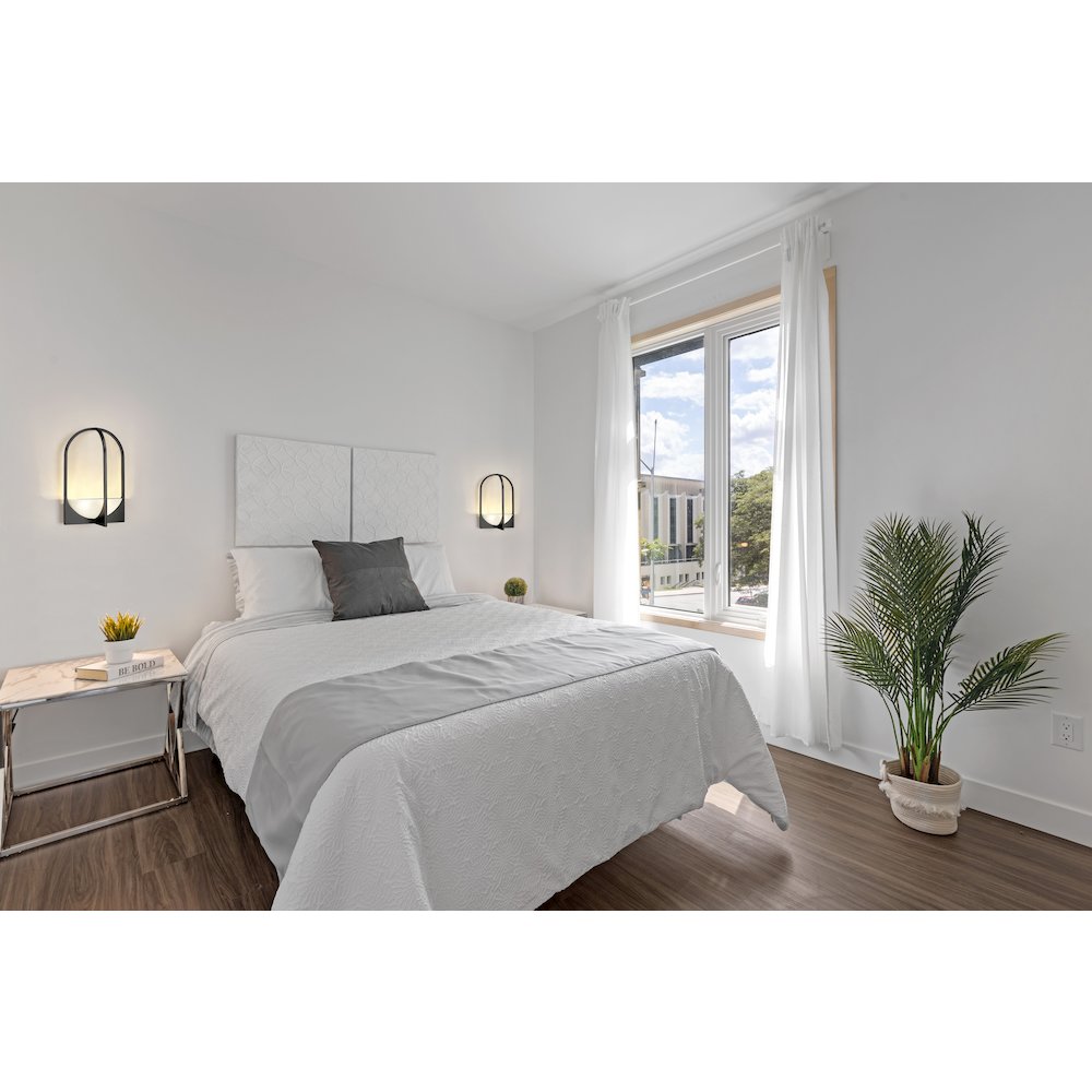 Z-Lite 2 Light Wall Sconce. Picture 7