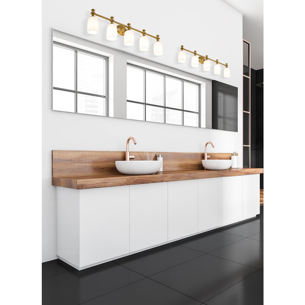 Z-Lite 5 Light Vanity. Picture 7