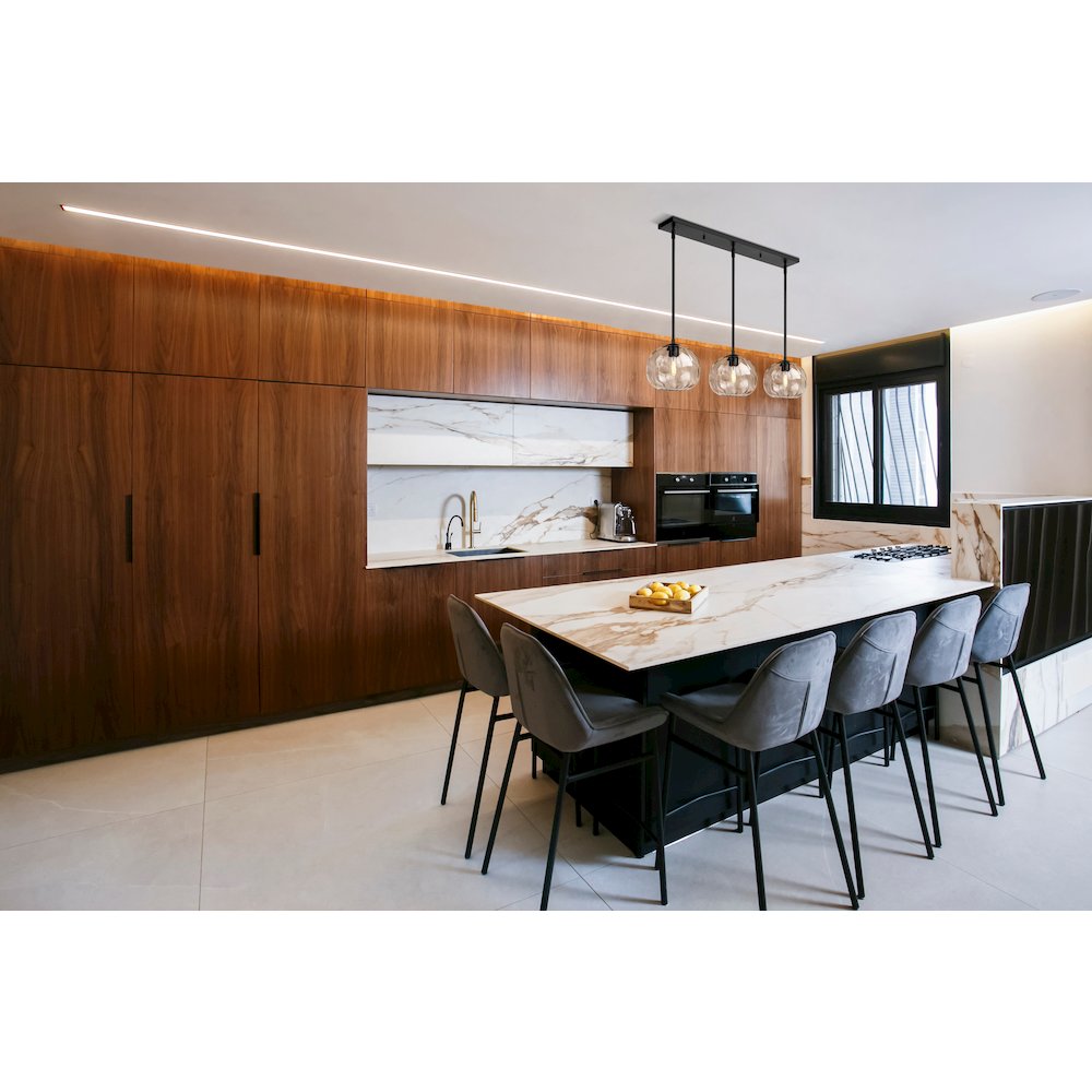 Z-Lite 3 Light Linear Chandelier. Picture 6
