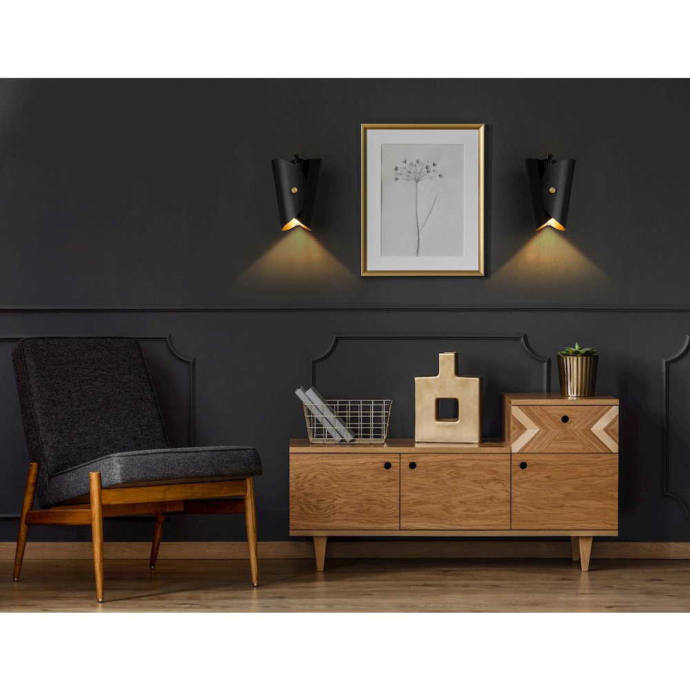 Z-Lite 1 Light Wall Sconce. Picture 6