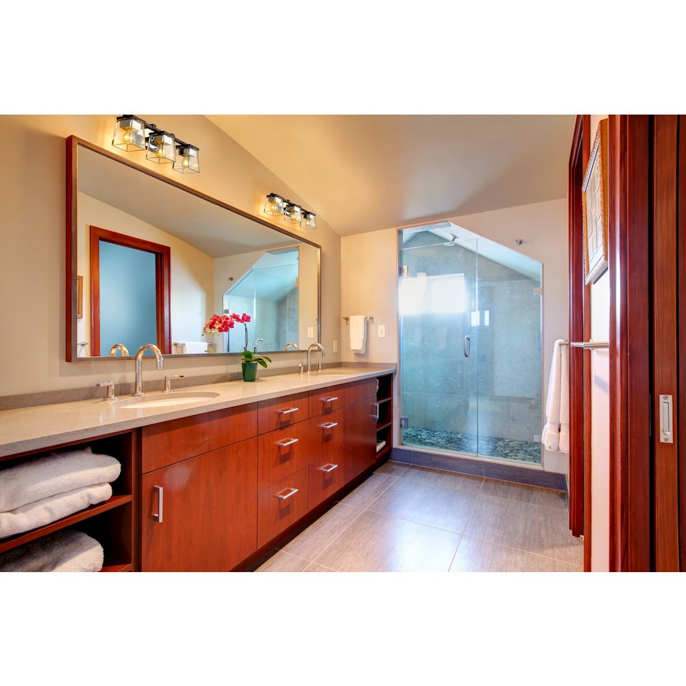 Z-Lite 3 Light Vanity. Picture 6