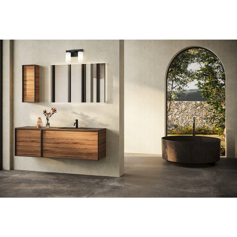 2 Light Vanity. Picture 8