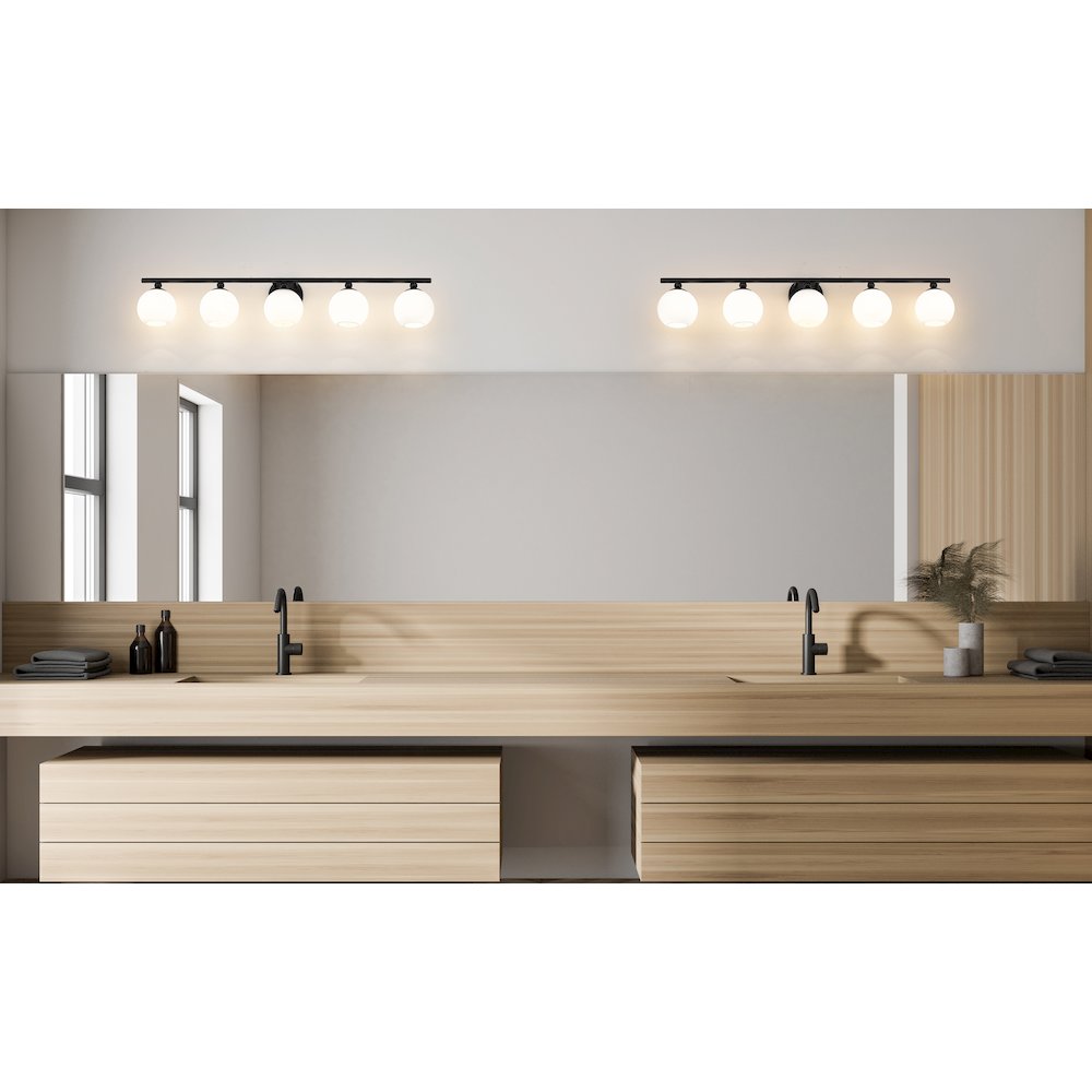 Z-Lite 5 Light Vanity. Picture 7