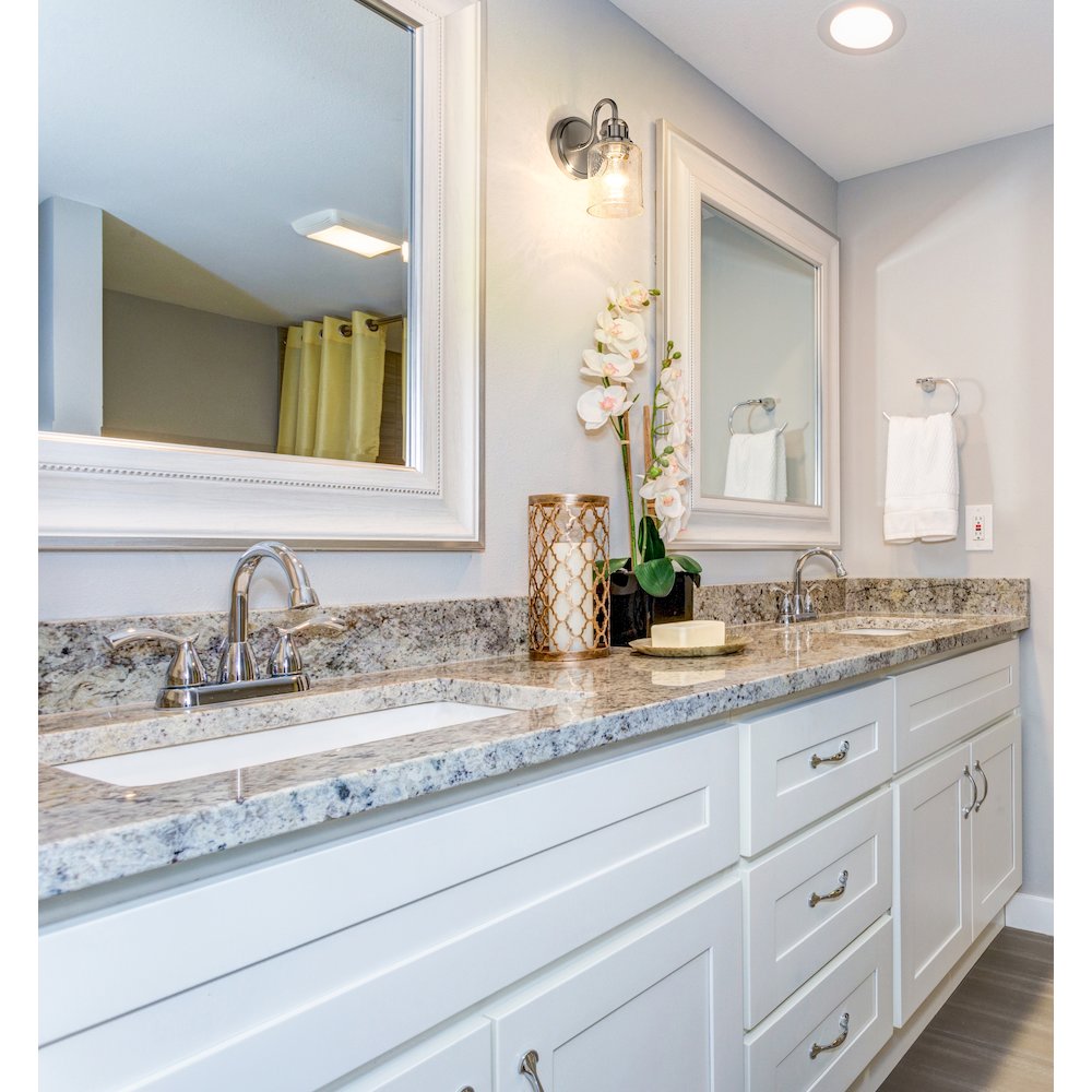 Z-Lite 1 Light Wall Sconce. Picture 7