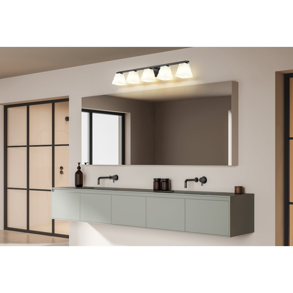 Z-Lite 5 Light Vanity. Picture 6