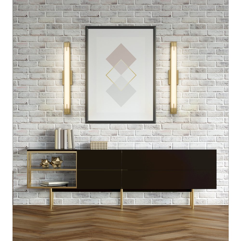 4 Light Vanity. Picture 2